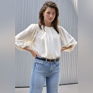 Everlane Air Poet Longsleeve Tshirt medium crop sandstone hippie bohemian